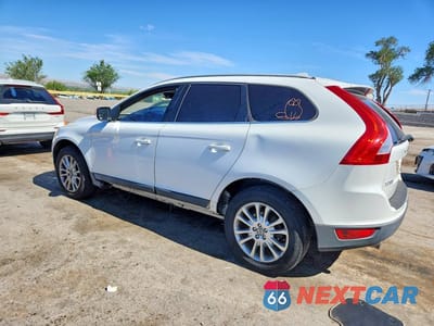 Drugie zdjęcie samochodu z przodu: 2010 VOLVO XC60 T6 VIN:YV4992DZ2A2019038 - miniatura