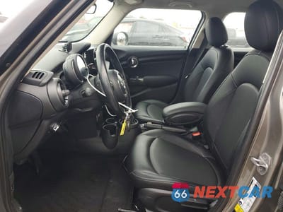 Zdjęcie 7 z 12 samochodu: 2018 MINI COOPER VIN:WMWXU1C58J2F81219 - miniatura
