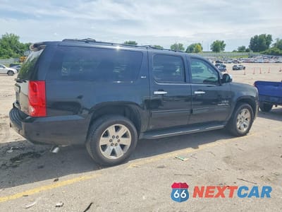 Trzecie zdjęcie samochodu z tyłu: 2012 GMC YUKON XL C1500 SLT VIN:1GKS1KE04CR310571 - miniatura