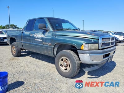 Czwarte zdjęcie samochodu z boku: 2001 DODGE RAM 1500 VIN:3B7HF13Y91M263403 - miniatura