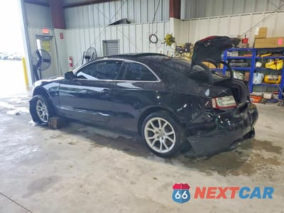 Drugie zdjęcie samochodu z przodu: 2010 AUDI A5 PREMIUM VIN:WAUCFAFR1AA044427 - miniatura