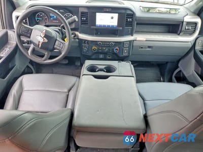 Zdjęcie 8 z 12 samochodu: 2025 FORD F350 SUPER DUTY VIN:1FD8W3HT5SEC00150 - miniatura