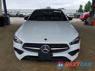 Piąte zdjęcie samochodu w środku: 2020 MERCEDES-BENZ CLA 250 VIN:WDD5J4GBXLN061774 - miniatura