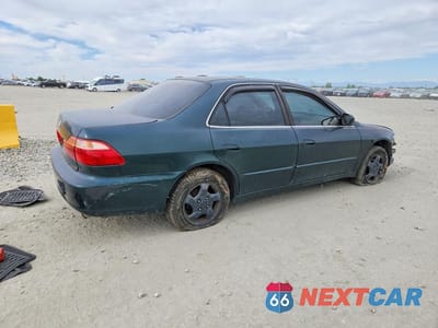 Trzecie zdjęcie samochodu z tyłu: 1998 HONDA ACCORD EX VIN:1HGCG5552WA076382 - miniatura