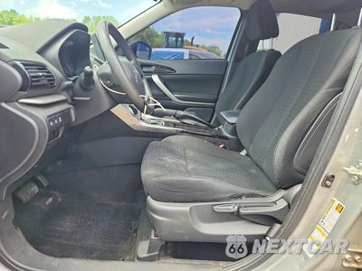 Zdjęcie 7 z 13 samochodu: 2023 MITSUBISHI ECLIPSE CROSS LE VIN:JA4ATVAA2PZ004602 - miniatura