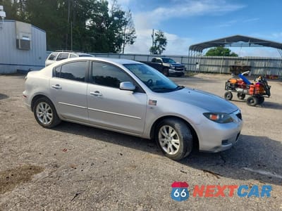 Czwarte zdjęcie samochodu z boku: 2008 MAZDA 3 I VIN:JM1BK32F781823018 - miniatura
