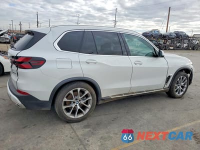 Trzecie zdjęcie samochodu z tyłu: 2025 BMW X5 XDRIVE40I VIN:5UX23EU00S9Z14690 - miniatura