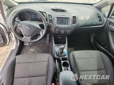 Zdjęcie 8 z 12 samochodu: 2018 KIA FORTE LX VIN:3KPFL4A76JE274137 - miniatura