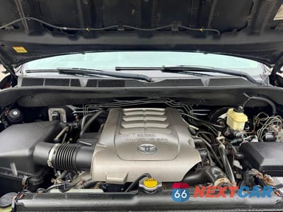 Zdjęcie 10 z 13 samochodu: 2008 TOYOTA TUNDRA DOUBLE CAB LIMITED VIN:5TBBV58128S497820 - miniatura