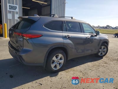 Trzecie zdjęcie samochodu z tyłu: 2020 TOYOTA HIGHLANDER HYBRID LE VIN:5TDBBRCH8LS503964 - miniatura