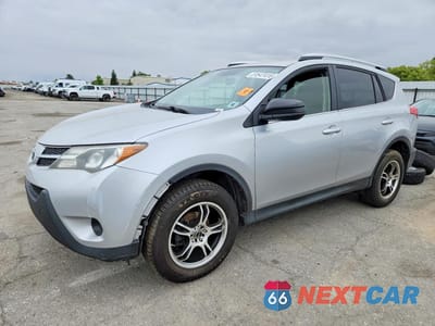 2015 TOYOTA RAV4 LE JTMZFREV9FJ056858 - główne zdjęcie licytacji z USA - miniatura