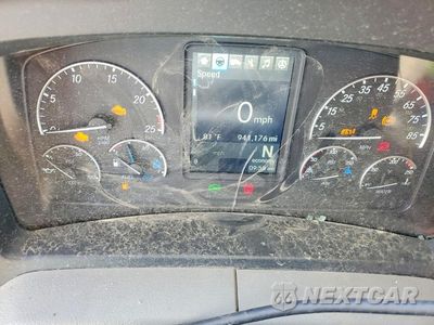 Zdjęcie 8 z 10 samochodu: 2021 FREIGHTLINER CASCADIA 126 SEMI TRUCK VIN:3AKJHHDR3MSMA9319 - miniatura