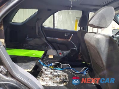 Zdjęcie 11 z 13 samochodu: 2003 KIA SORENTO LX VIN:KNDJD733635051520 - miniatura