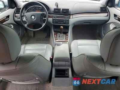 Zdjęcie 8 z 12 samochodu: 2004 BMW 325 I VIN:WBAEV33464KW15618 - miniatura