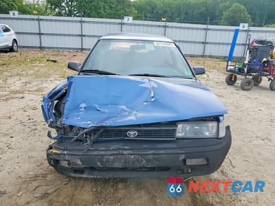 Piąte zdjęcie samochodu w środku: 1991 TOYOTA COROLLA DLX VIN:JT2AE94K1M3485039 - miniatura