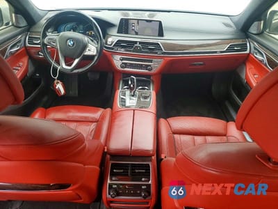Zdjęcie 8 z 12 samochodu: 2018 BMW 740 XE VIN:WBA7J2C50JG938391 - miniatura