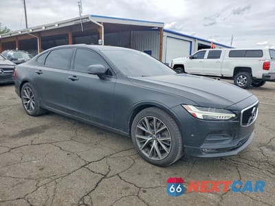 Czwarte zdjęcie samochodu z boku: 2018 VOLVO S90 T6 MOMENTUM VIN:LVY992MK4JP027899 - miniatura