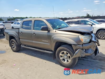 Czwarte zdjęcie samochodu z boku: 2015 TOYOTA TACOMA DOUBLE CAB PRERUNNER VIN:3TMJU4GN5FM177277 - miniatura