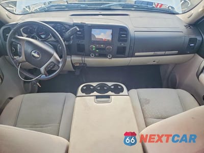 Zdjęcie 8 z 12 samochodu: 2008 CHEVROLET SILVERADO C1500 VIN:2GCEC130X81125781 - miniatura