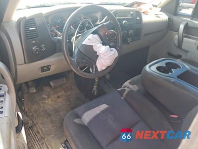Zdjęcie 8 z 12 samochodu: 2011 CHEVROLET SILVERADO K3500 VIN:1GC4KZC83BF183850 - miniatura