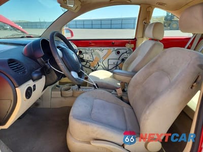 Zdjęcie 7 z 12 samochodu: 2002 VOLKSWAGEN NEW BEETLE GLS VIN:3VWCK21C72M449376 - miniatura