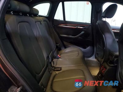 Zdjęcie 11 z 14 samochodu: 2017 BMW X1 XDRIVE28I VIN:WBXHT3C33H5F67907 - miniatura