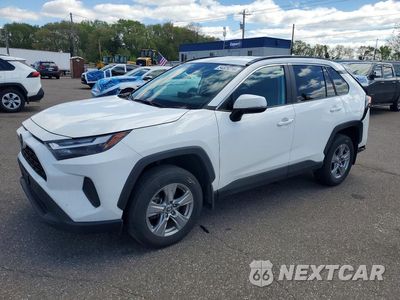 2024 TOYOTA RAV4 XLE 2T3P1RFV0RW494548 - główne zdjęcie licytacji z USA - miniatura