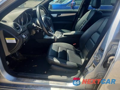 Zdjęcie 7 z 12 samochodu: 2013 MERCEDES-BENZ C 300 4MATIC VIN:WDDGF8AB2DA818430 - miniatura