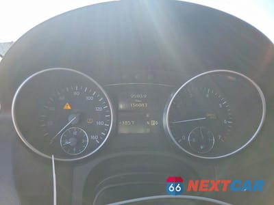 Zdjęcie 9 z 13 samochodu: 2009 MERCEDES-BENZ ML 550 VIN:4JGBB72E09A453378 - miniatura