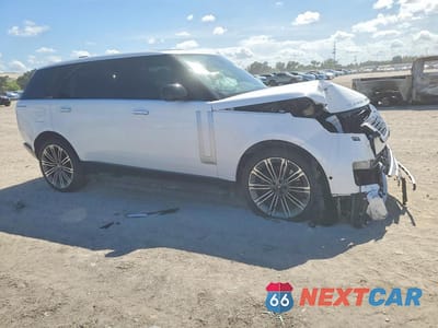 Czwarte zdjęcie samochodu z boku: 2025 LAND ROVER RANGE ROVER AUTOBIOGRAPHY VIN:SALK1BE94SA322963 - miniatura