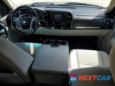 Zdjęcie 8 z 12 samochodu: 2008 CHEVROLET SILVERADO K1500 VIN:2GCEK13M381196908 - miniatura