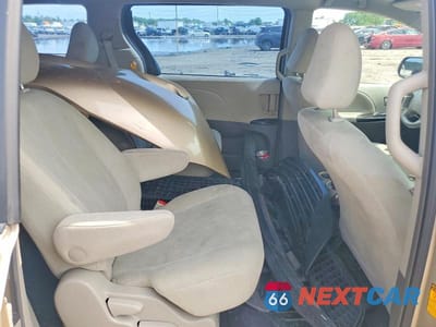 Zdjęcie 10 z 13 samochodu: 2013 TOYOTA SIENNA L 7-PASSENGER VIN:5TDZK3DC7DS287721 - miniatura