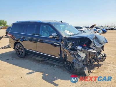 Czwarte zdjęcie samochodu z boku: 2024 LINCOLN NAVIGATOR RESERVE VIN:5LMJJ2LG6REL15934 - miniatura