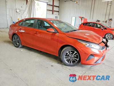 Czwarte zdjęcie samochodu z boku: 2022 KIA FORTE LXS VIN:3KPF24AD8NE494958 - miniatura