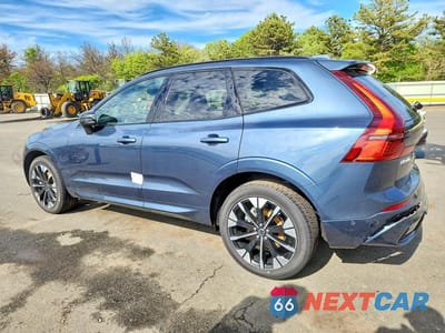 Drugie zdjęcie samochodu z przodu: 2026 VOLVO XC60 PLUS VIN:YV4M12RC8T1485734 - miniatura