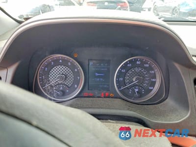 Zdjęcie 9 z 12 samochodu: 2019 HYUNDAI ELANTRA SEL VIN:5NPD84LF2KH415084 - miniatura
