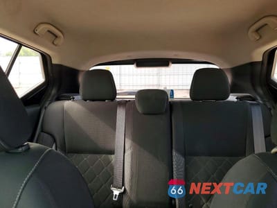 Zdjęcie 10 z 13 samochodu: 2020 NISSAN KICKS SV VIN:3N1CP5CV0LL576372 - miniatura