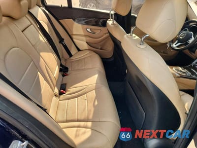 Zdjęcie 10 z 12 samochodu: 2019 MERCEDES-BENZ C 300 VIN:55SWF8DB2KU302332 - miniatura