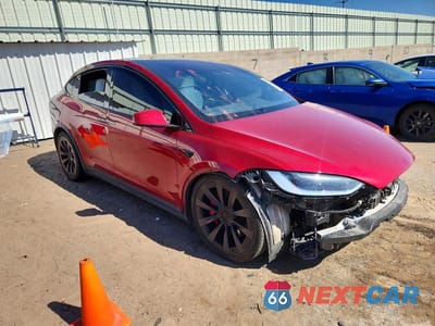 Czwarte zdjęcie samochodu z boku: 2023 TESLA MODEL X VIN:7SAXCBE67PF427429 - miniatura