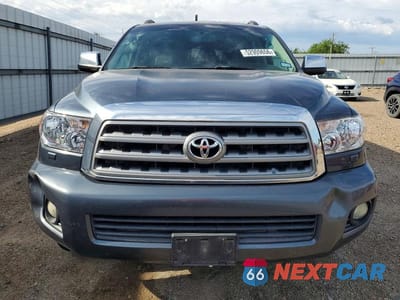 Piąte zdjęcie samochodu w środku: 2010 TOYOTA SEQUOIA LIMITED VIN:5TDKY5G10AS026870 - miniatura