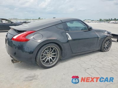 Trzecie zdjęcie samochodu z tyłu: 2012 NISSAN 370Z BASE VIN:JN1AZ4EH0CM562108 - miniatura