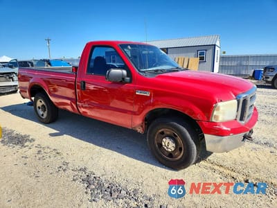 Czwarte zdjęcie samochodu z boku: 2007 FORD F250 SUPER DUTY VIN:1FTNF20577EA84441 - miniatura