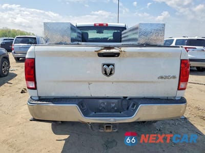 Zdjęcie 6 z 12 samochodu: 2014 RAM 2500 ST VIN:3C6LR5AT3EG142801 - miniatura