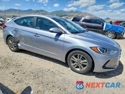 Czwarte zdjęcie samochodu z boku: 2017 HYUNDAI ELANTRA SE VIN:5NPD84LF4HH155361 - miniatura