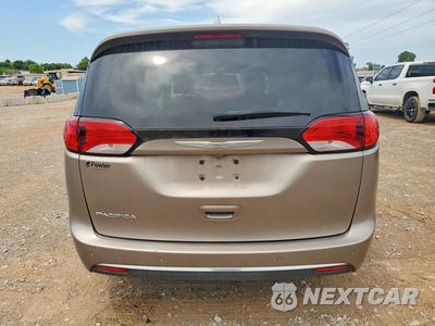 Zdjęcie 6 z 13 samochodu: 2017 CHRYSLER PACIFICA TOURING L VIN:2C4RC1BG5HR683135 - miniatura
