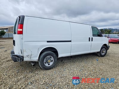Trzecie zdjęcie samochodu z tyłu: 2013 CHEVROLET EXPRESS G2500 VIN:1GCWGGCA7D1104620 - miniatura