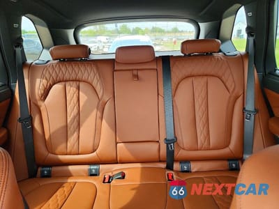 Zdjęcie 10 z 13 samochodu: 2024 BMW X5 M60I VIN:5UX33EU02R9S58782 - miniatura