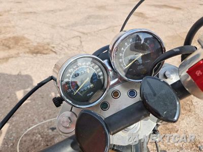 Zdjęcie 7 z 9 samochodu: 1995 HONDA VF750 C VIN:JH2RC4304SM100851 - miniatura