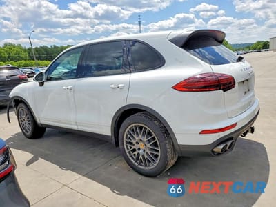Drugie zdjęcie samochodu z przodu: 2018 PORSCHE CAYENNE S VIN:WP1AB2A23JLA60847 - miniatura