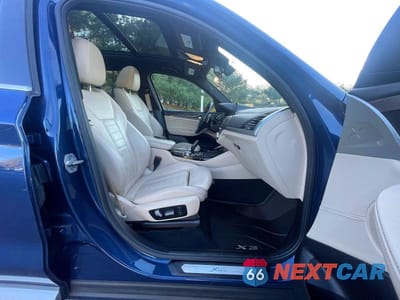 Piąte zdjęcie samochodu w środku: 2021 BMW X3 XDRIVE30E VIN:5UXTS1C08M9F18949 - miniatura